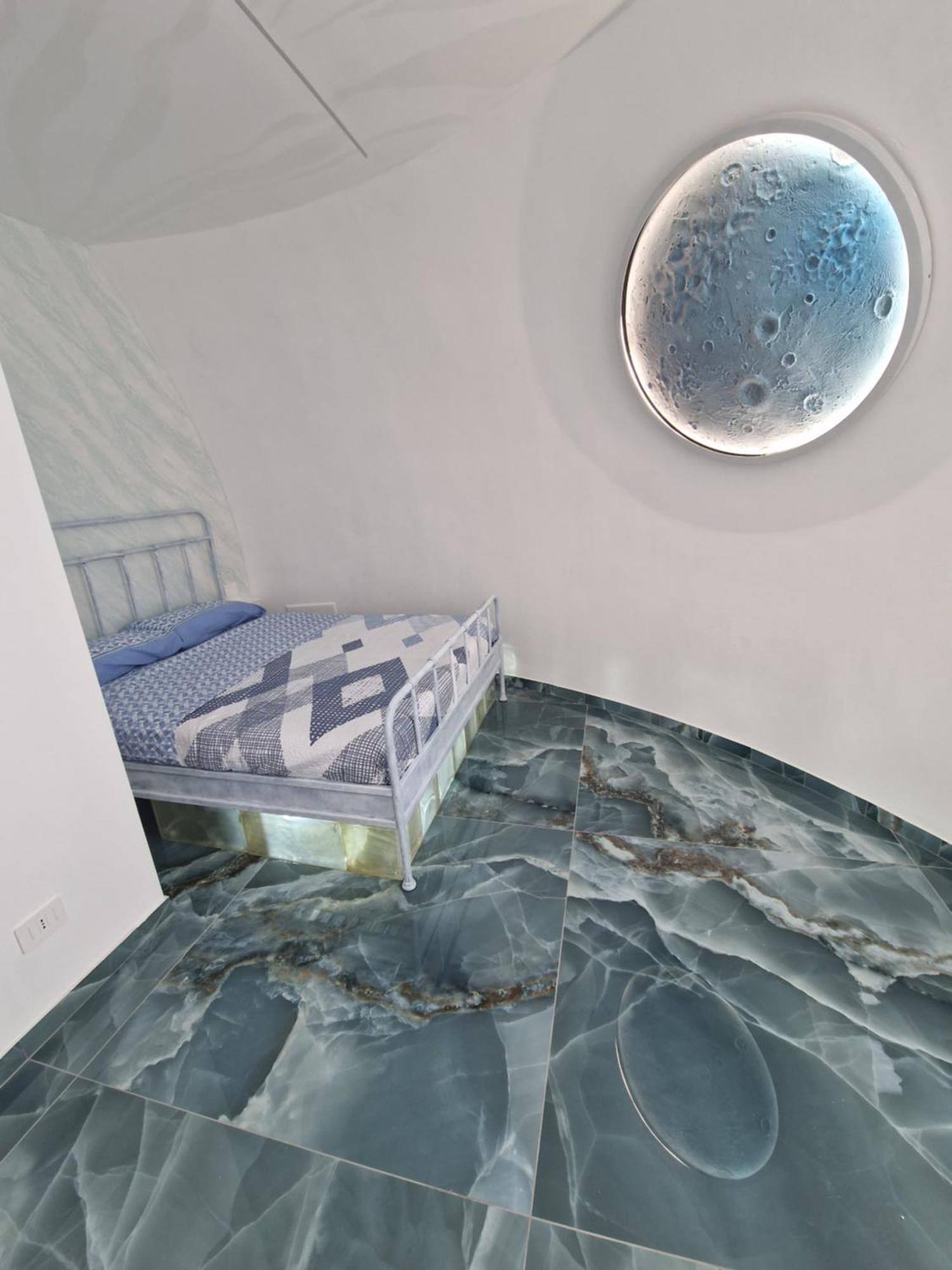 The Igloo Milano Villa Bagian luar foto