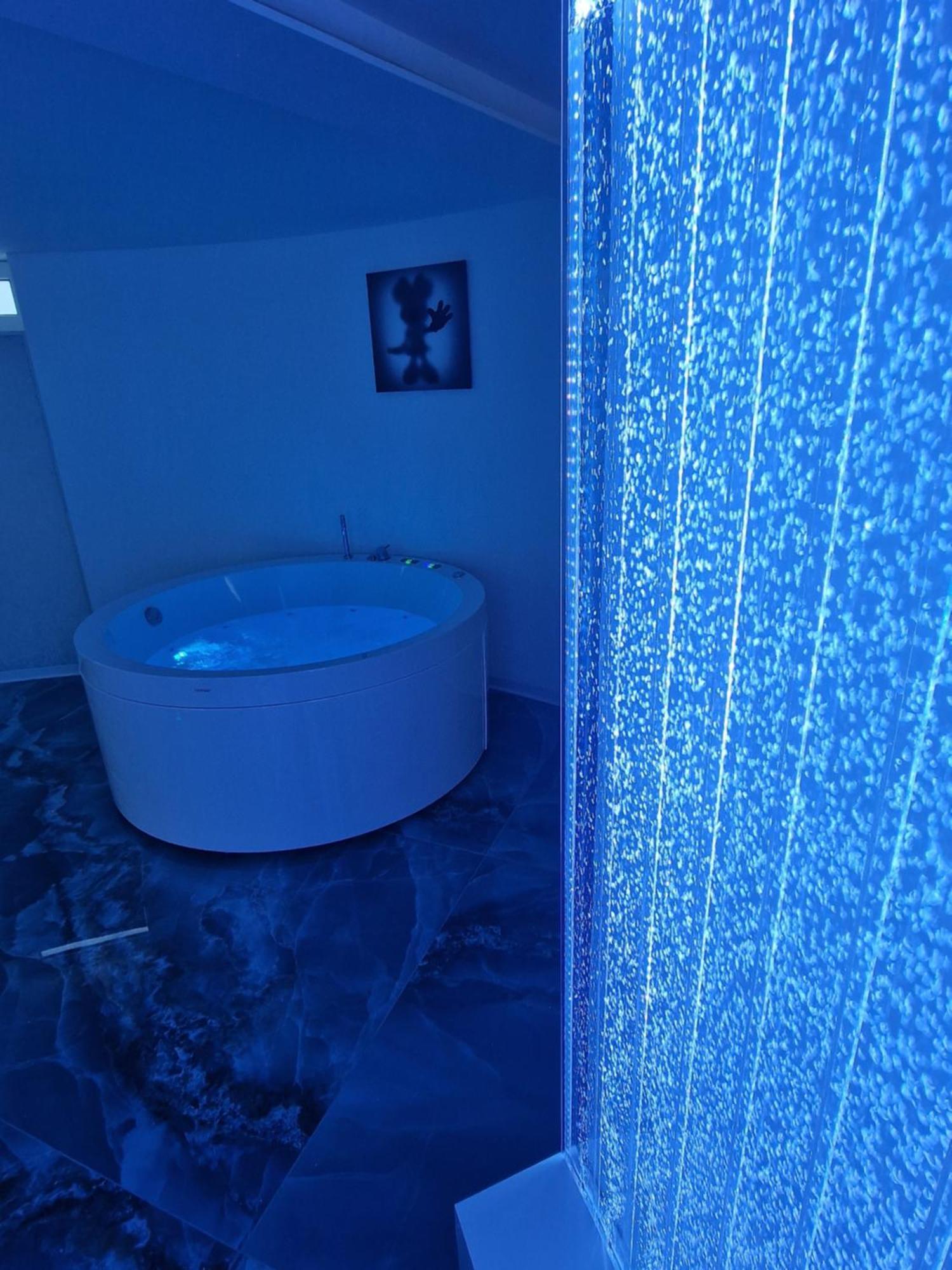 The Igloo Milano Villa Bagian luar foto